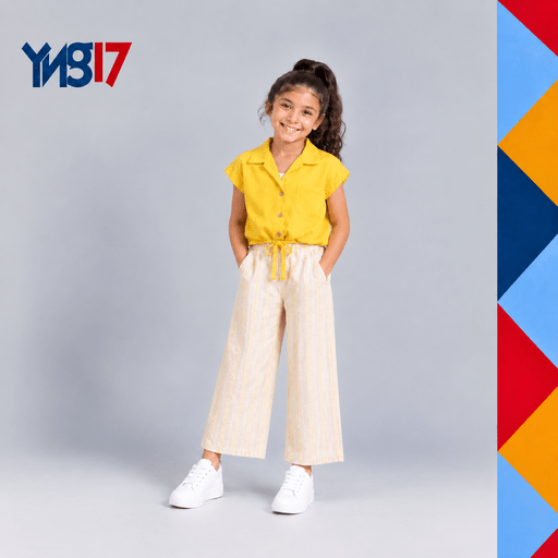 A comfortable summer shirt for girls, perfect for casual looks and light occasions.