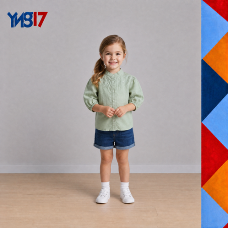 A comfortable summer shirt for girls, perfect for casual looks and light occasions. Featuring attractive embroidery.