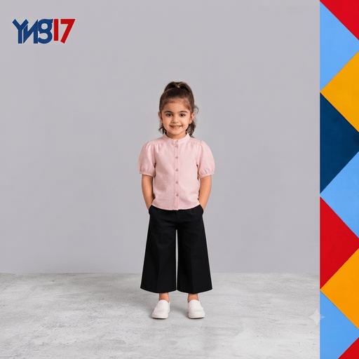 A comfortable summer shirt for girls, perfect for casual looks and light occasions. Featuring an elegant mandarin collar.